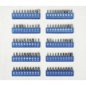 nastrckove-kluce-a-bity-s-racnou-v-kufriku-gsb-130